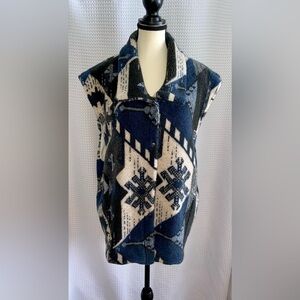 Women’s Vintage ESCALADE PARIS winter themed faux Fur Vest one‎ size